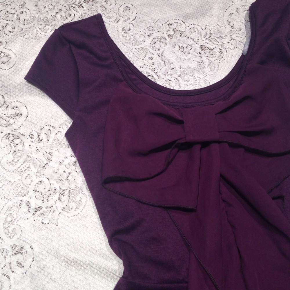 CLOSET CLOSING Plum colored peplum blouse