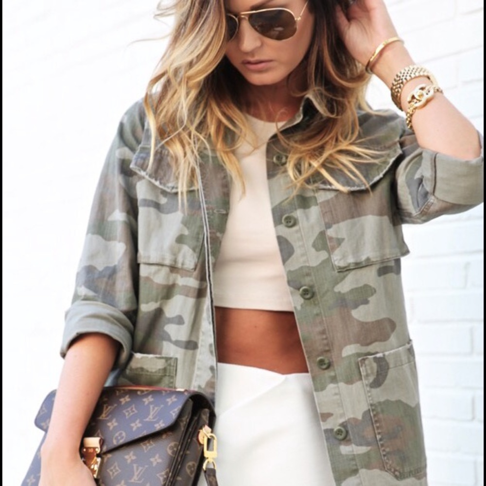 ✨🎉Host Pick TopShop Camo Jacket ✨