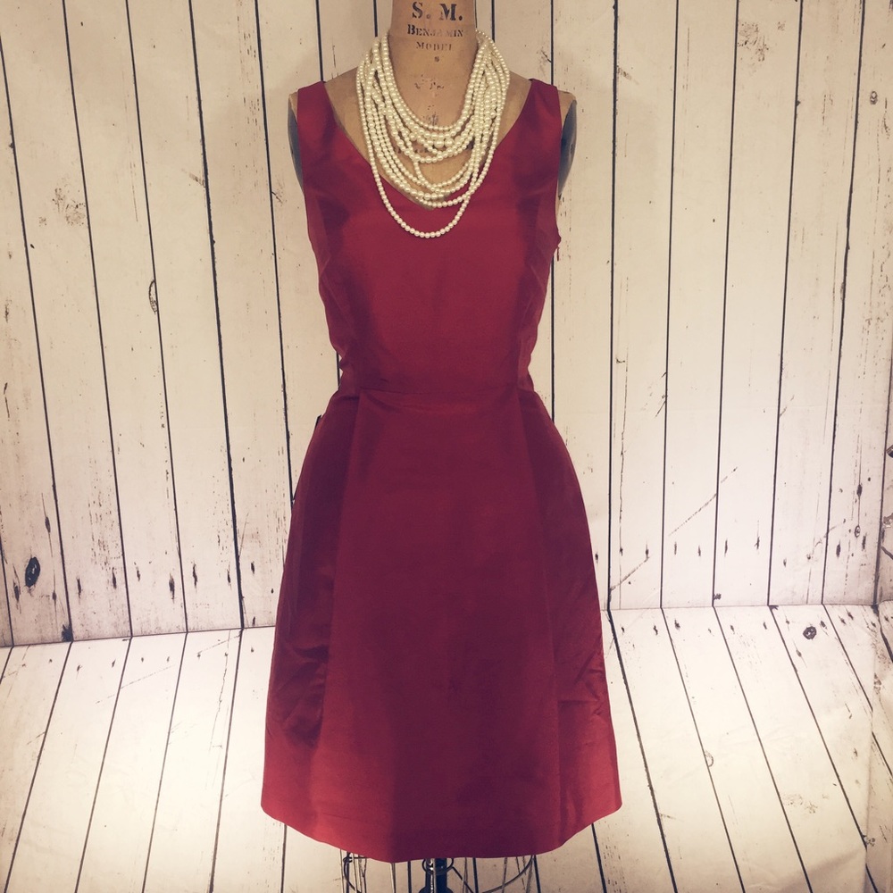 🌹NWT Ann Taylor Red Cocktail Dress🌹