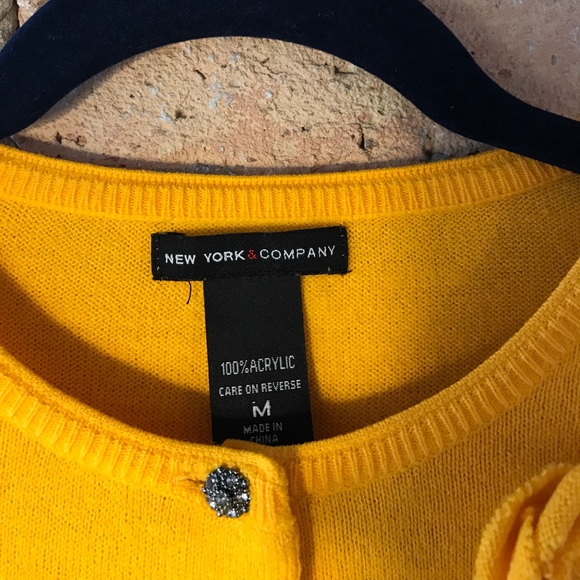 New York & Co. Flower Detailed Cardigan,Size M - Picture 2 of 3