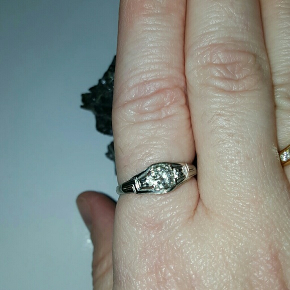 14kt deco with 1/2 carat old mine cut diamond ring - Picture 1 of 4