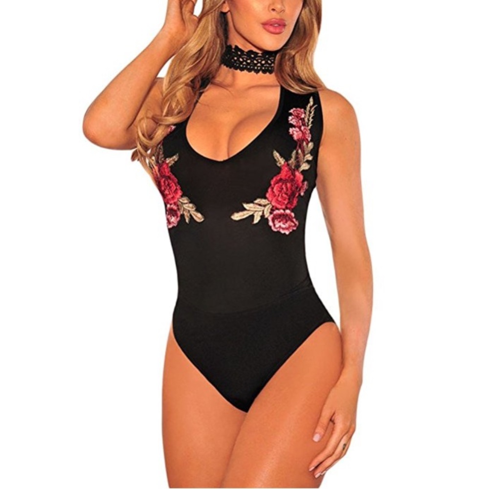 Brand new embroidered bodysuit with choker