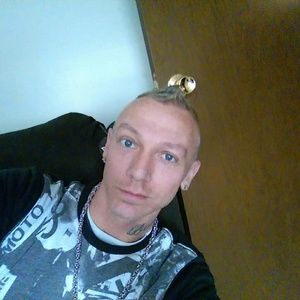 Meet your Posher, Eric