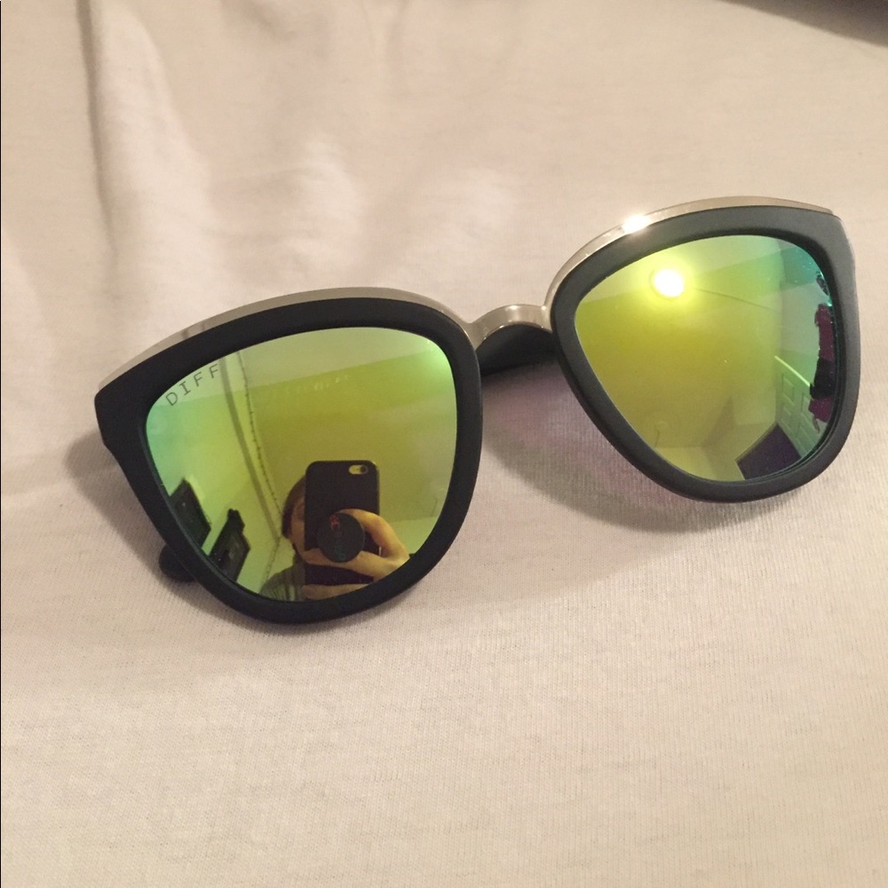 NEW Diff Sunglasses