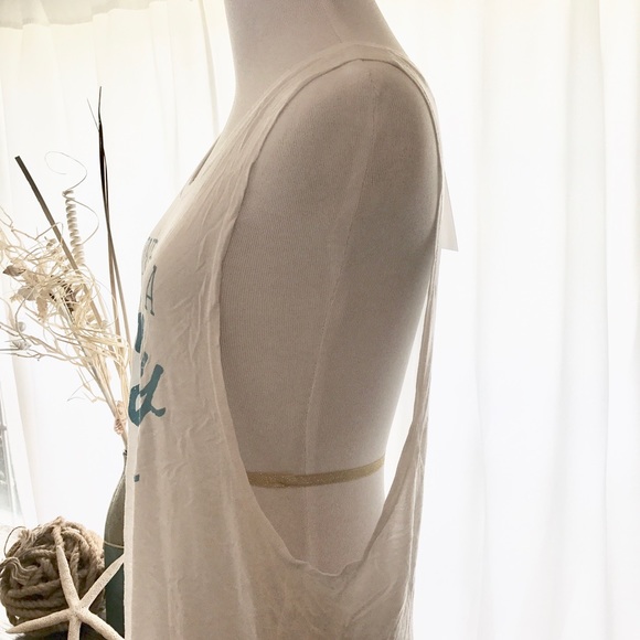 Shady Beach Tank - Picture 2 of 6