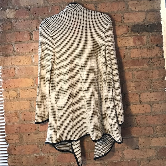 Love Culture Detailed Shawl w/Faux Leather, Size L - Picture 3 of 3