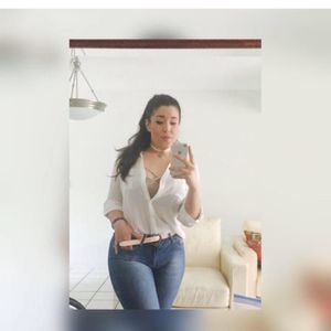 Meet your Posher, Elizabeth