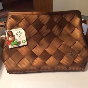 Maggie seat belt purse