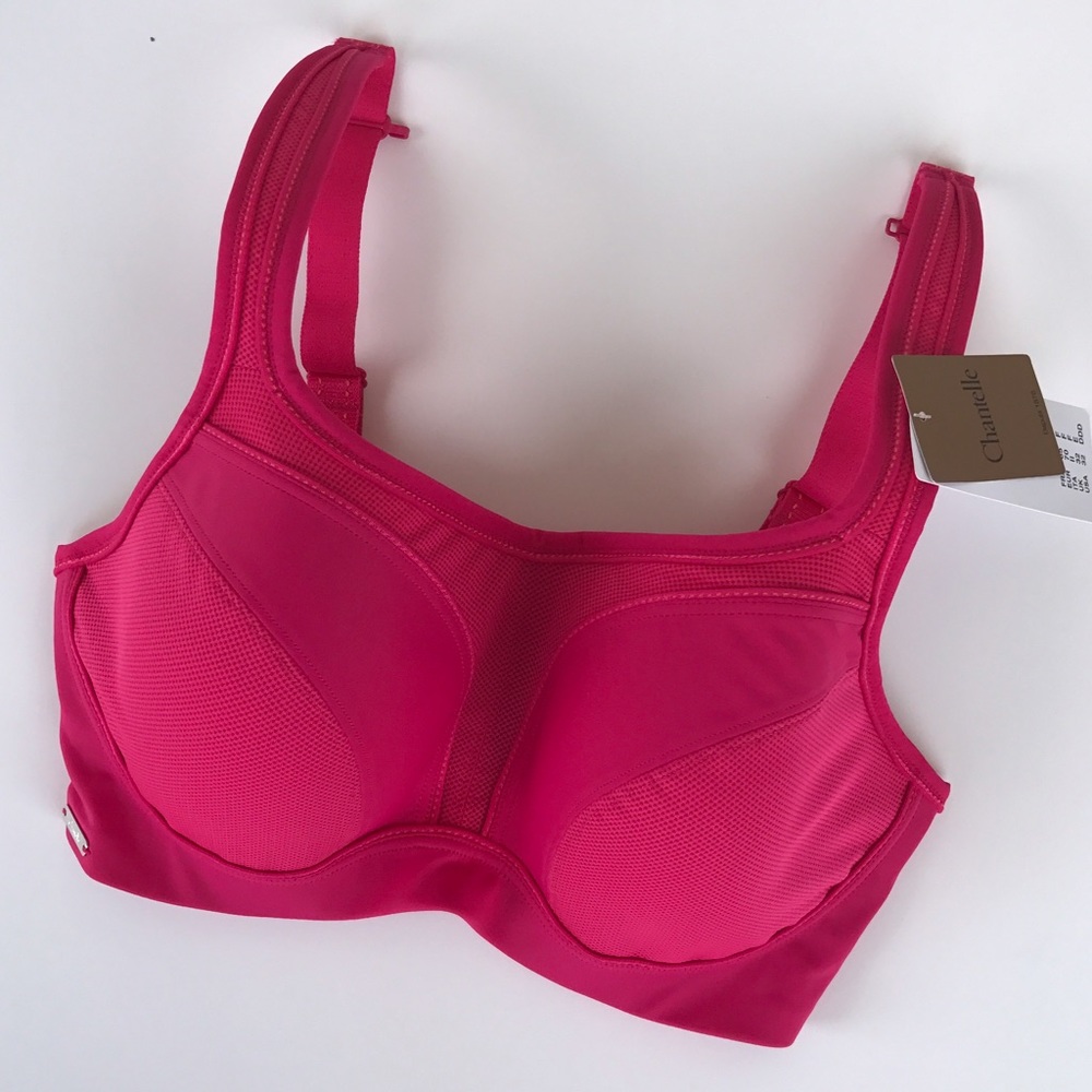 🆕Chantelle 2641 High Impact Convertible Sport Bra