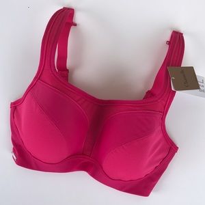 🆕Chantelle 2641 High Impact Convertible Sport Bra