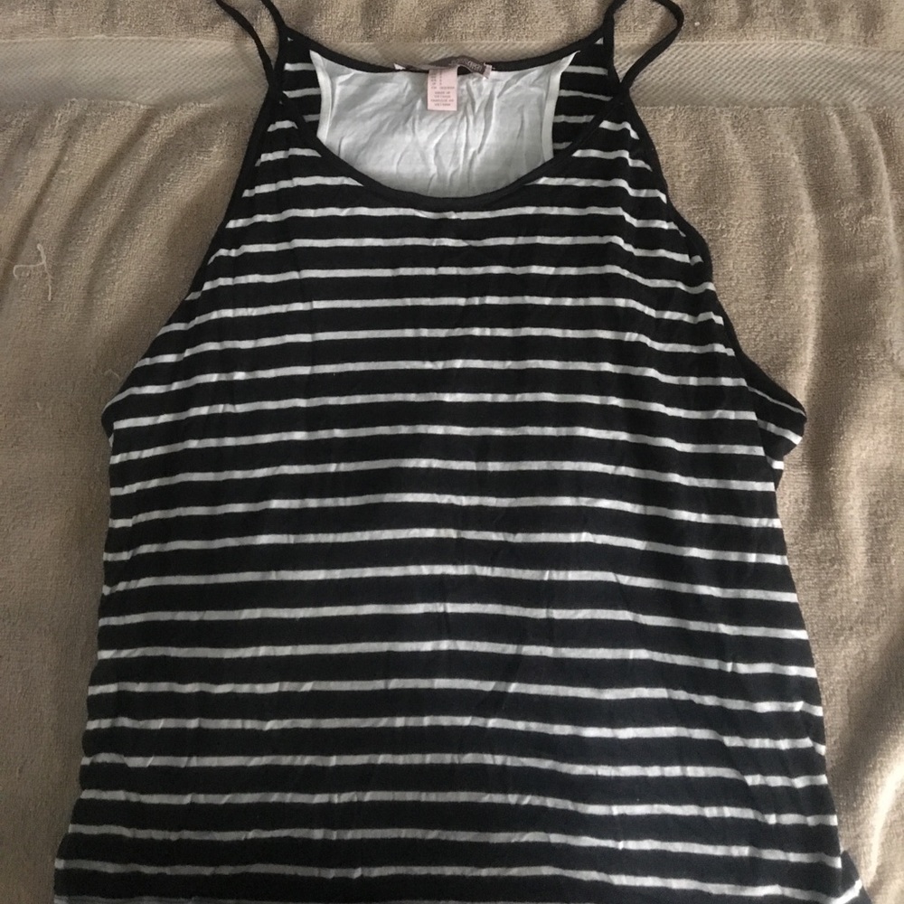Forever 21 Woman's summer tank top