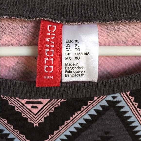 H&M Chevron/Geometric Print Sweatshirt - Picture 4 of 4