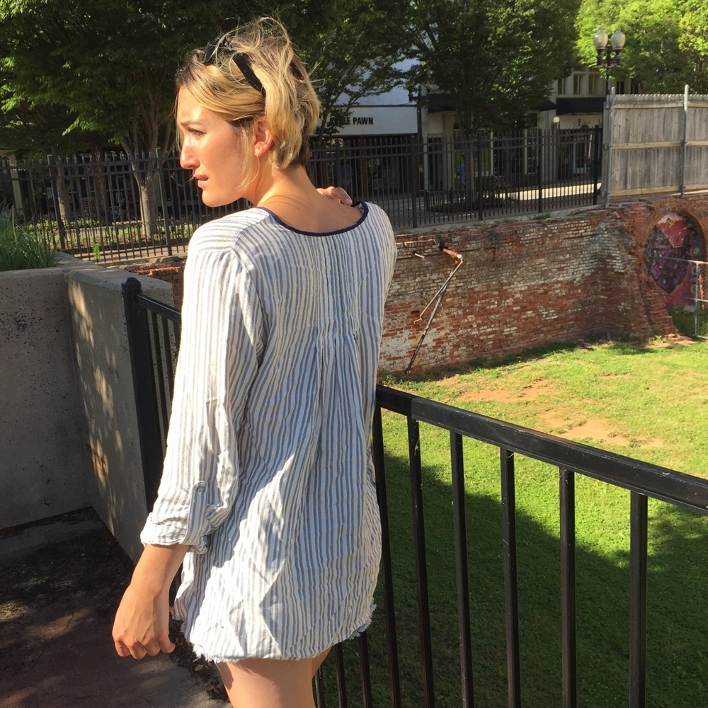 Top - Picture 3 of 3