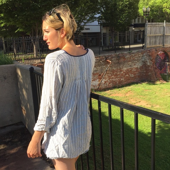 Top - Picture 3 of 3