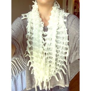 ruffled knit scarf