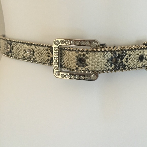 GueSs DiaMonD snAkeSkiN bElt - Picture 5 of 8