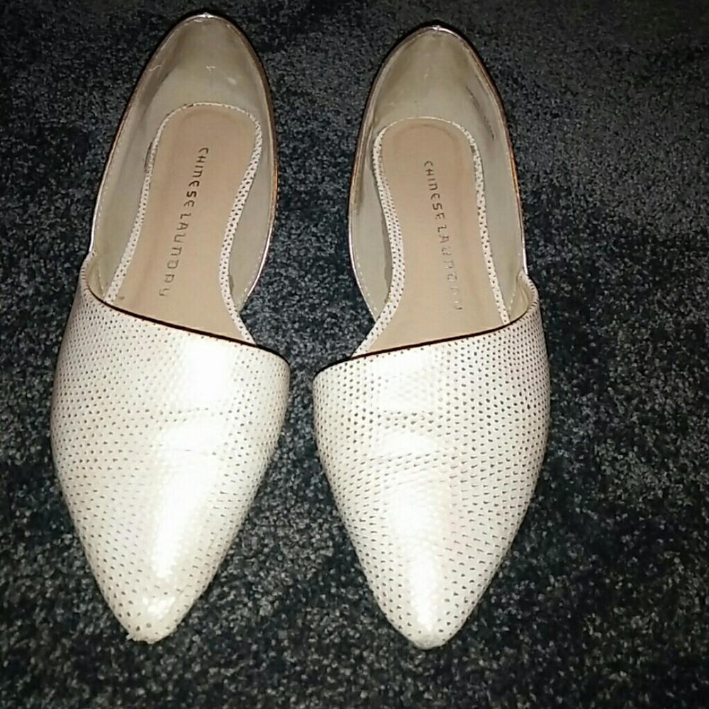 * DONATED * Flats