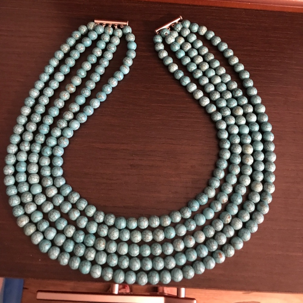 5 Strings Turquoise necklace with magnetic clasp.