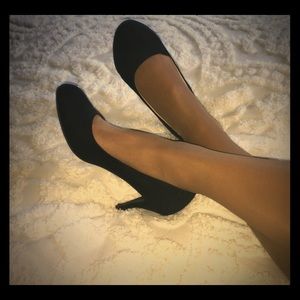 Black Suede Pumps
