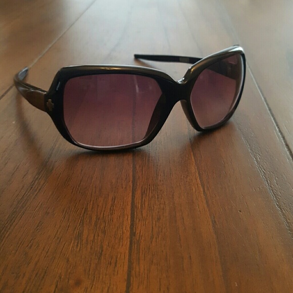 spy sunglasses dynasty