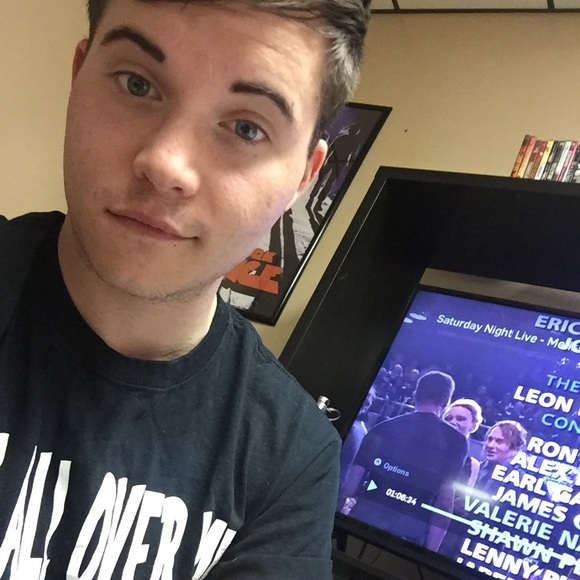 Meet your Posher, David - Picture 1 of 1