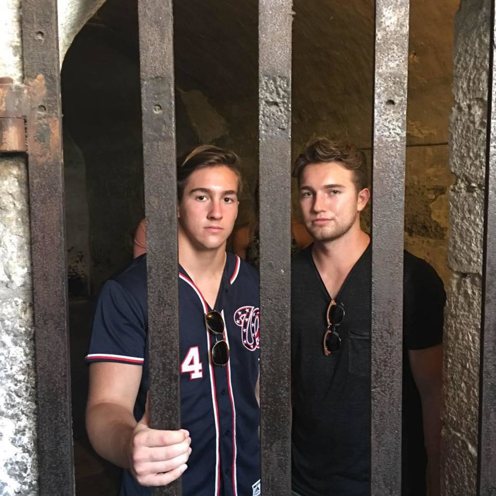 Meet your Posher, Logan