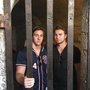 Meet your Posher, Logan