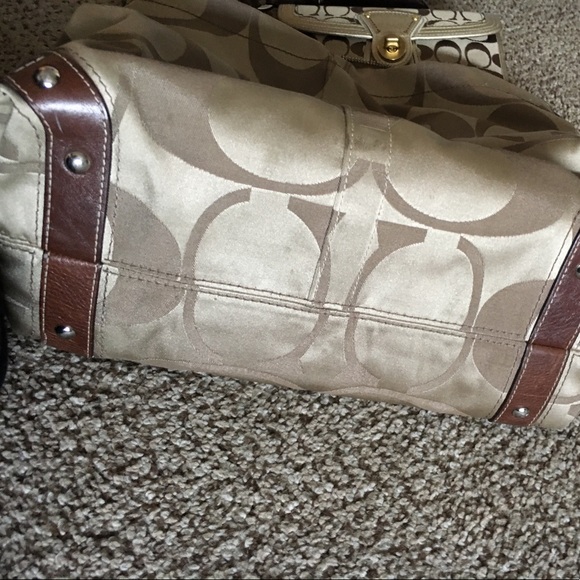 Coach purse and wallet - Picture 2 of 4