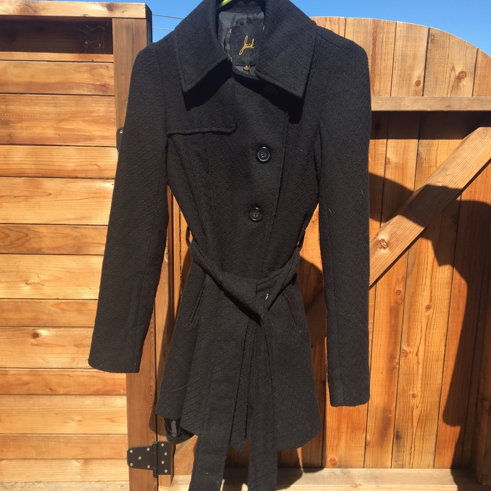 Black coat - Picture 1 of 3