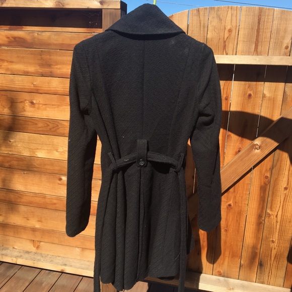 Black coat - Picture 3 of 3