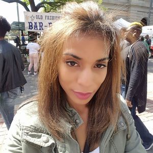 Meet your Posher, Holly