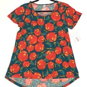 LuLaRoe Classic T Size: Small BNWT