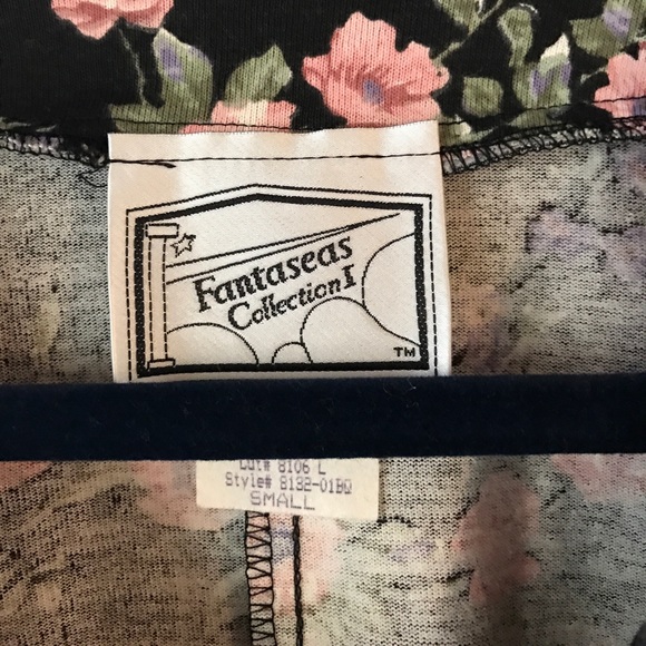 Fantaseas Brand Flower Patterned Crop Top, Size S - Picture 2 of 3