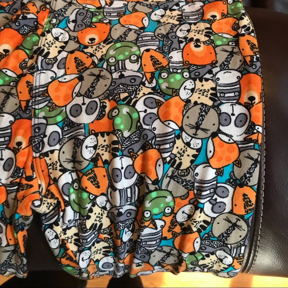 Super cute animal Lularoe leggings