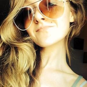 Meet your Posher, Micayla