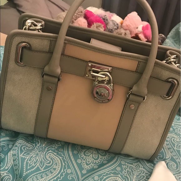 In desperate need of more money Barely used - Picture 1 of 5