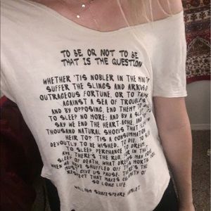 TO BE OR NOT TO BE slouchy graphic tee