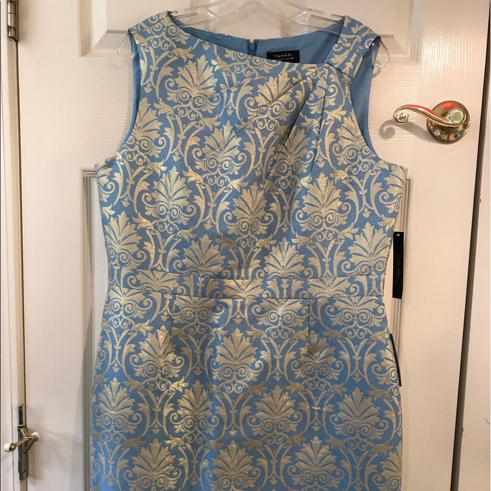 Gorgeous Tahari Size 16 Dress NWT