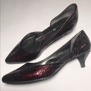 Short Maroon Heels!