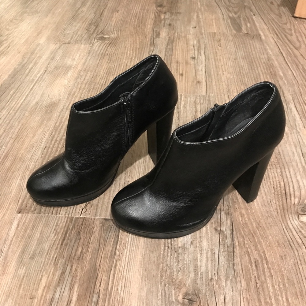 Michael Antonio Size 10 Black Ankle Booties