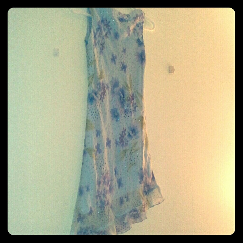 A up-down to the side dress