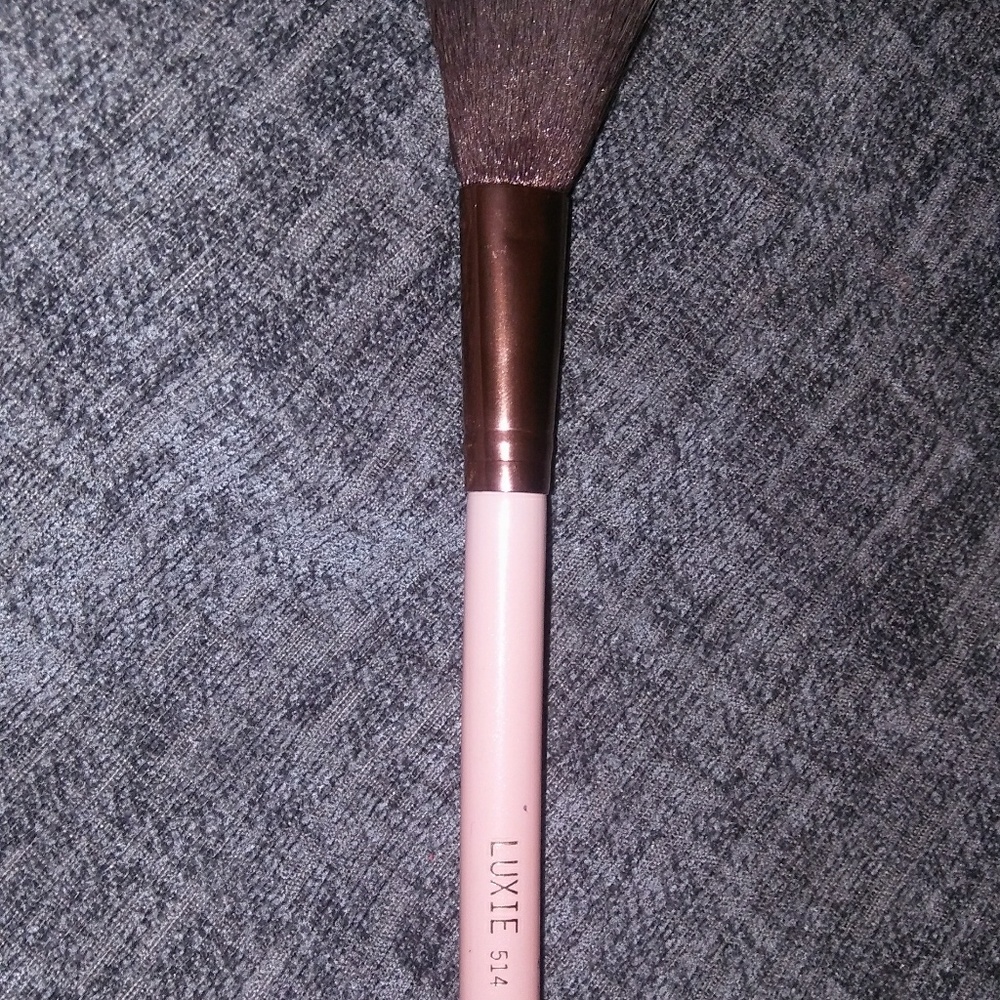Luxie Blush Brush