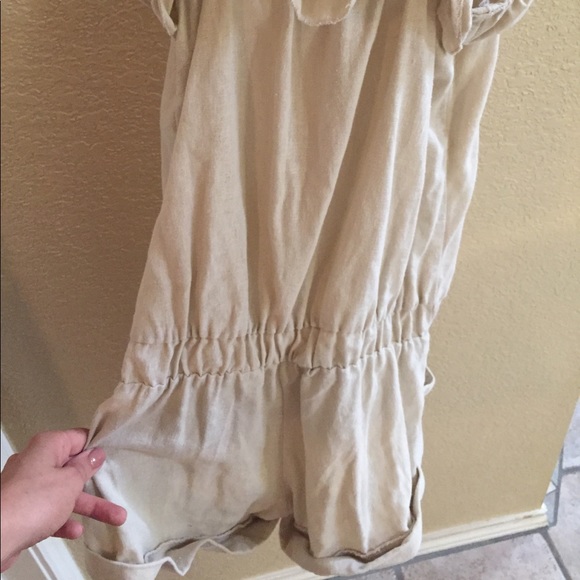 Beige romper - Picture 3 of 4