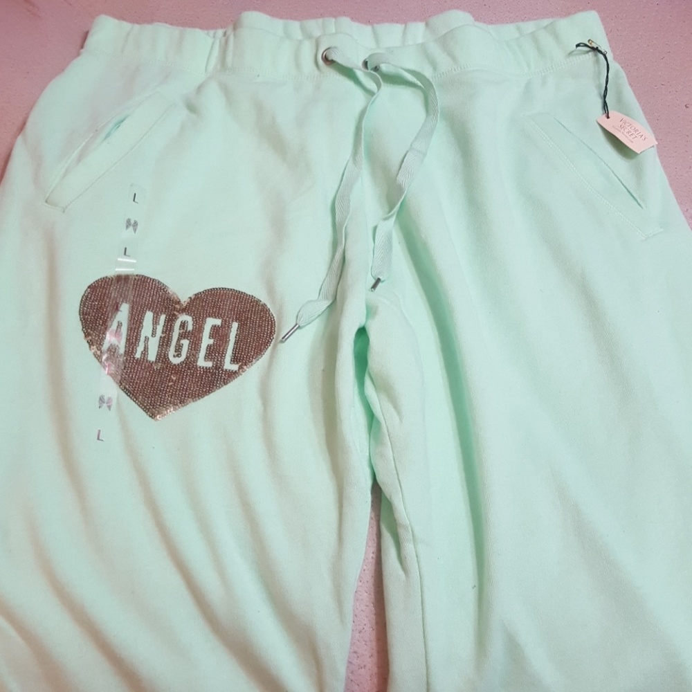 Nwt Victorias Secret Angel sweats. Large