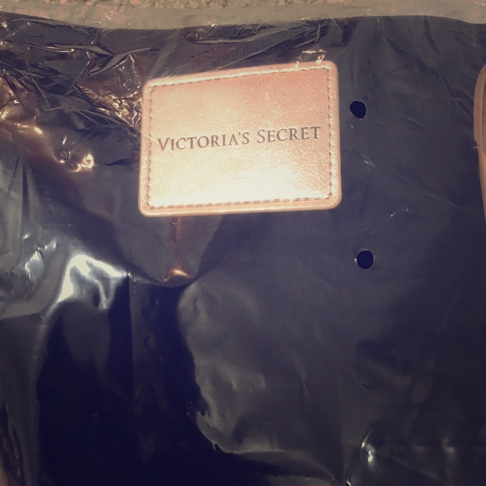 Victoria Secret's BRAND NEW bag💁🏻