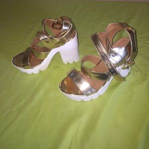 Metallic gold platform Sandal heels
