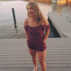 Meet your Posher, Stefani