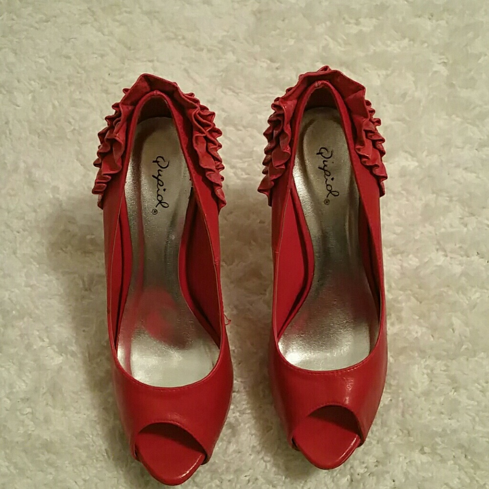 5 inch stiletto peep toe shoes!