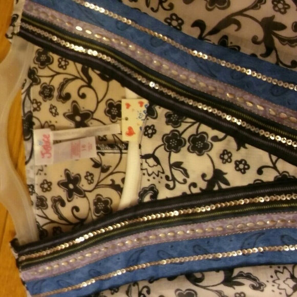 Floral Tunic Top - Picture 4 of 8