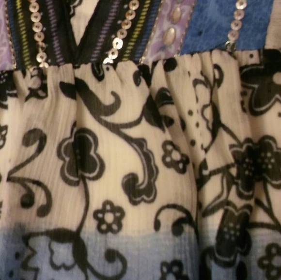 Floral Tunic Top - Picture 6 of 8